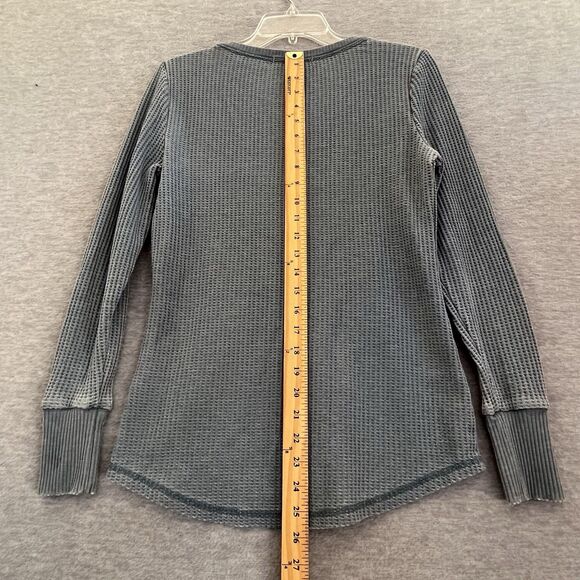 Seven 7 Y2K Henley Size S Waffle Knit Thermal Snap Buttons Bella Swan Gray Blue - Picture 6 of 9